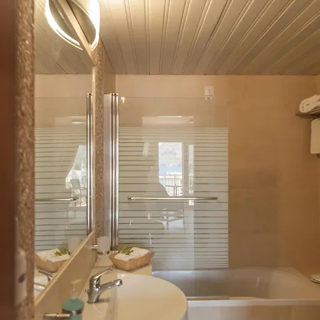 Astron Princess Hotel